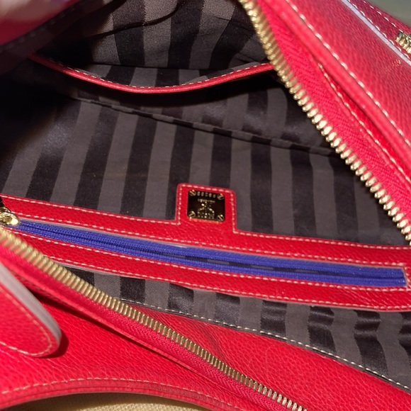 MCM preloved hobo shoulder bag great condition has some scratches on the hardwar - Picture 8 of 13